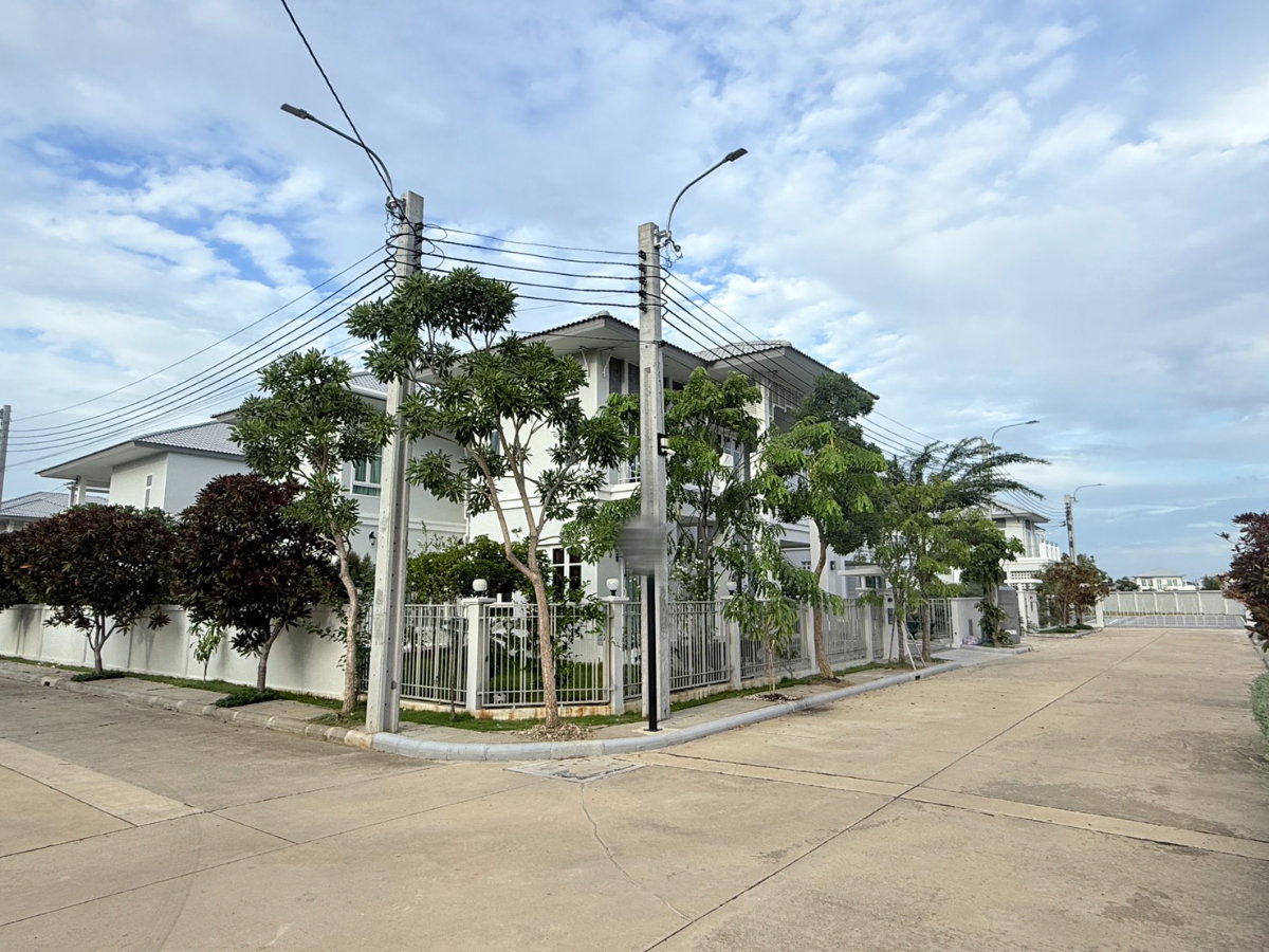 รูป ให้เช่าบ้านเดี่ยว ซื่อตรง พรีเมี่ยม ไอแอม พระราม2-แสมดำ | 4 ห้องนอน 5ห้องน้ำ - รูปที่ 11/14