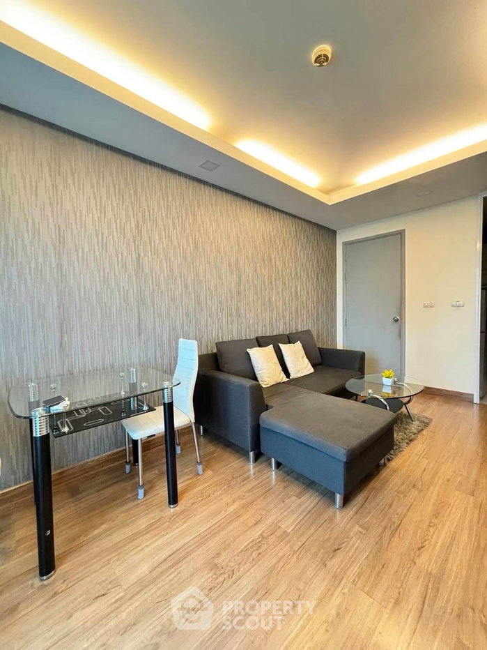 รูป คอนโด 2 ห้องนอน ชั้น 24 ขนาด 62 ตร.ม. Thru Thonglor ให้เช่า (ID 3202120) - รูปที่ 1/14