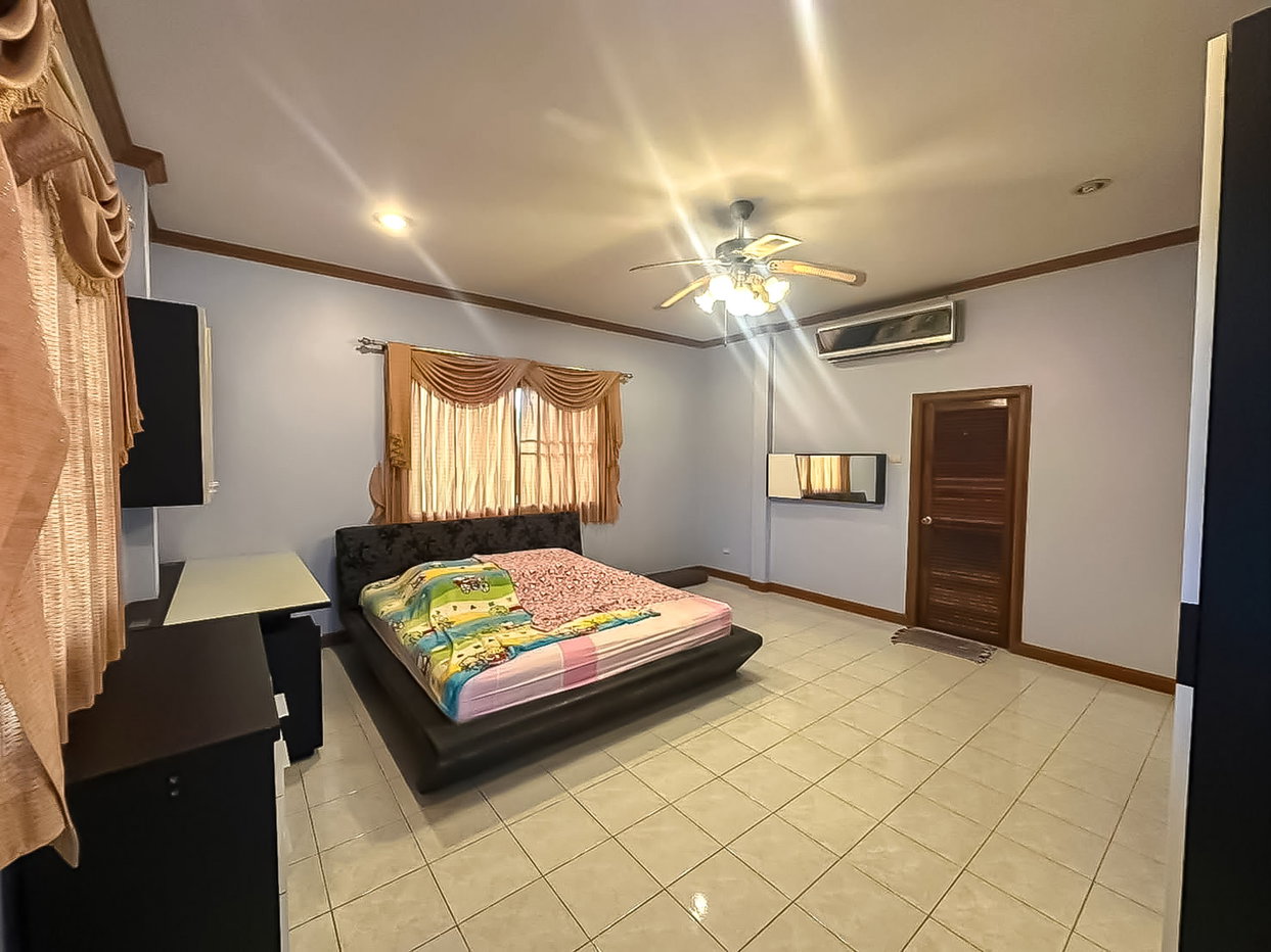 picture Spacious 2 Storey House for Rent Noen Plab Wan East Pattaya - 9/20