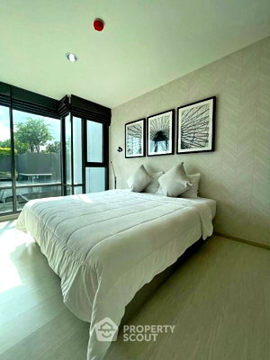 Condos for sale : 200m To BTS Ekkamai | 1-BR Rhythm Sukhumvit 42 (ID 3143794)