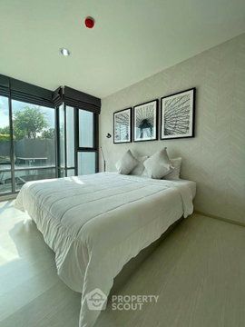 200m From BTS Ekkamai | 1-BR Rhythm Sukhumvit 42 (ID 3143794)