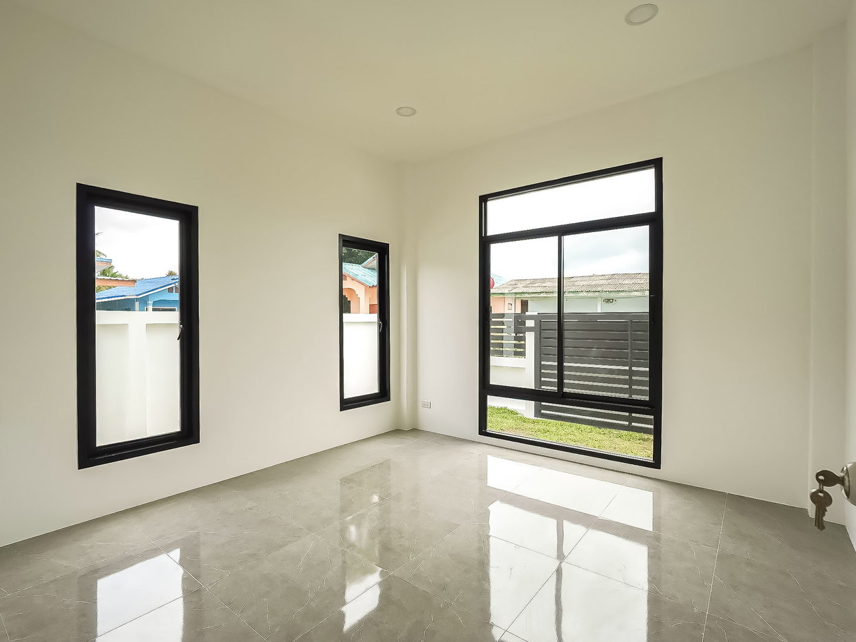 picture Modern House for Sale Na Jomtien Pattaya 3 Bedroom - 1/16