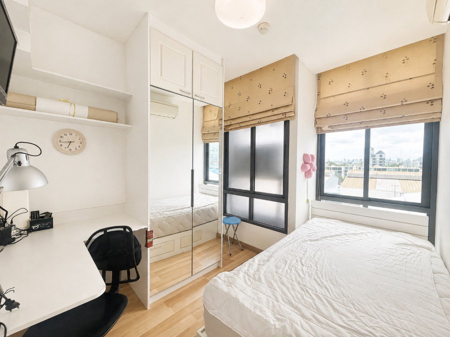 รูป ห้องสวยบรรยากาศอบอุ่นไปไว✨ก้าวเดียวถึง BTS • Ideo Blucove สุขุมวิท 1Bed Plus 45ตร.ม. 17,000บ. โดยเซลล์ประจำโครงการ • ทักด่วนนัดชมห้องฟรี! - รูปที่ 3/11