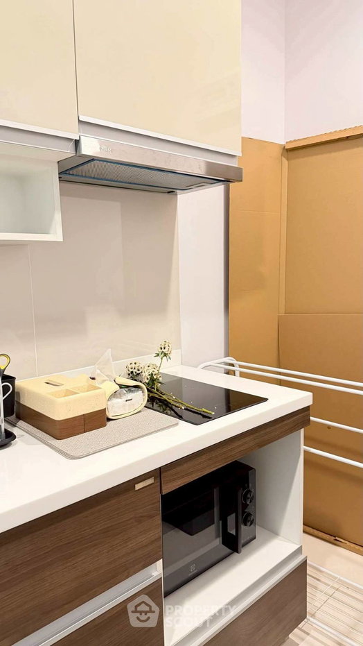 รูป คอนโด 2 ห้องนอน Supalai Oriental Sukhumvit 39 ใกล้ MRT เพชรบุรี (ID 3100443) - รูปที่ 2/6