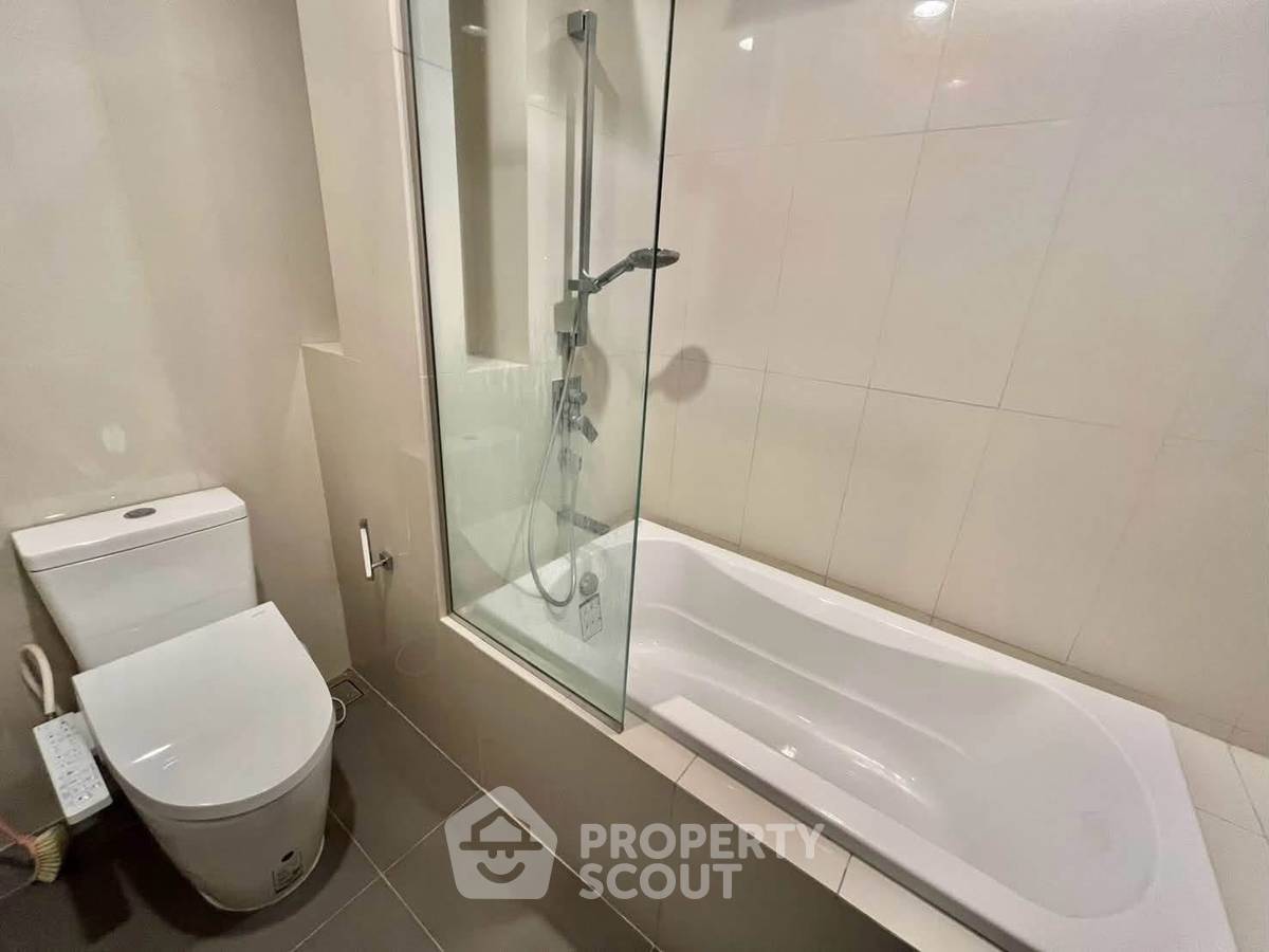 รูป ชั้น 32 ห้อง 1 ห้องนอน Oka Haus Sukhumvit 36 ใกล้ BTS ทองหล่อ (ID 3199958) - รูปที่ 7/8