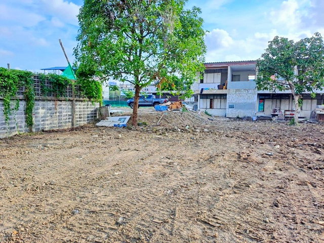 รูป ที่ดินให้เช่า 166 ถึง 550 ตร.ว พระราม 3 วัดไผ่เงิน 620ม.  รถเสาเข็ม 10ล้อเข้าได้  HomePro พระราม 3 779ม.  Central พระราม3 2กม. - รูปที่ 1/8
