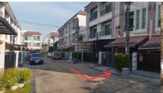 ขายทาวน์เฮ้าส์/ทาวน์โฮม  บ้านกลางเมือง สาทร - ตากสิน 2 บางค้อ เขต จอมทอง กรุงเทพ CX-123837 ✅ ทักไลน์ @connexproperty ตอบทันที ทีมงานมืออาชีพ ✅