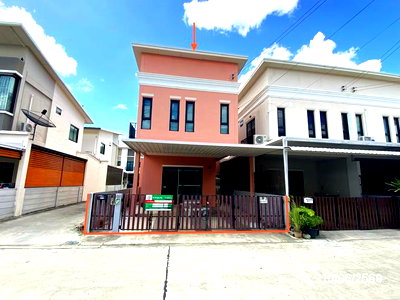 Townhouses for sale Muang Chon Buri Chonburi : TOWN HOUSE 21.9 Sq.w. Muang Chon Buri Chonburi for 2.4M