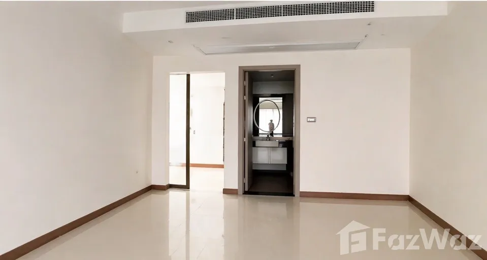 picture High rise building 3 bedrooms 3 bathrooms 6682817 - 2/7