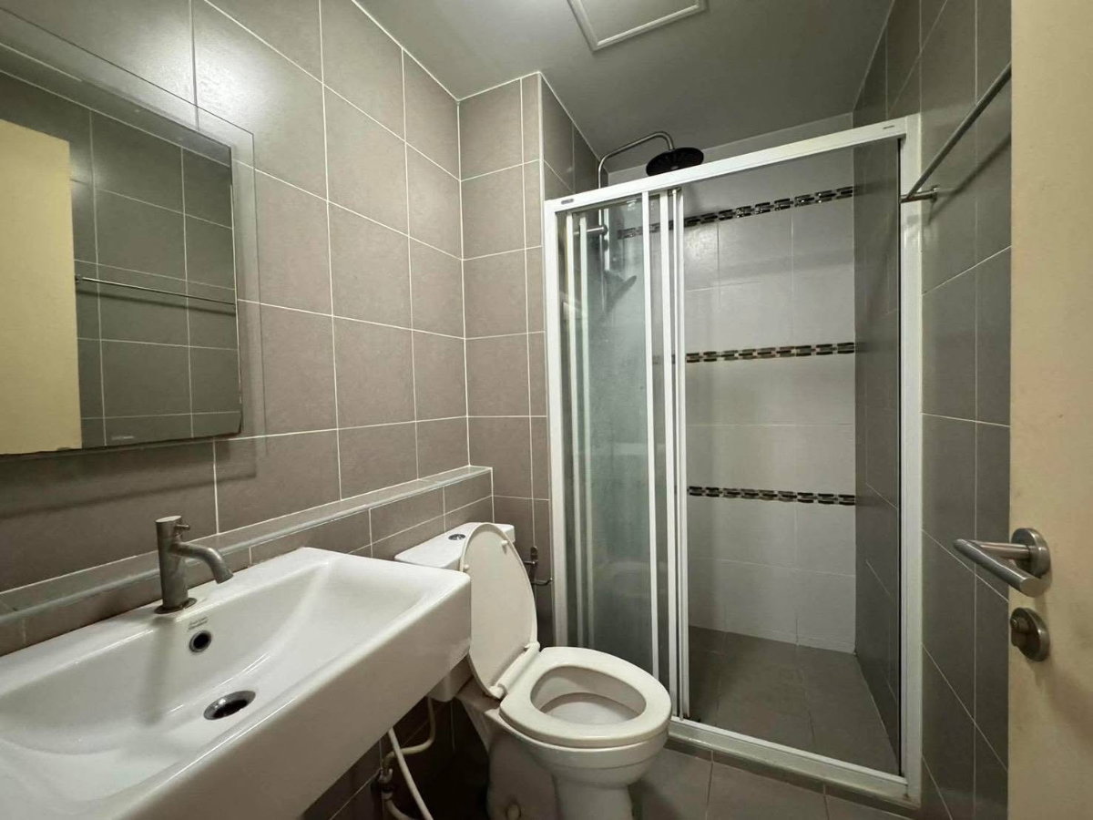 picture D Condo Sign for rent, available immediately. Size: 30 sq.m., 2th floor, Building C. - 10/10