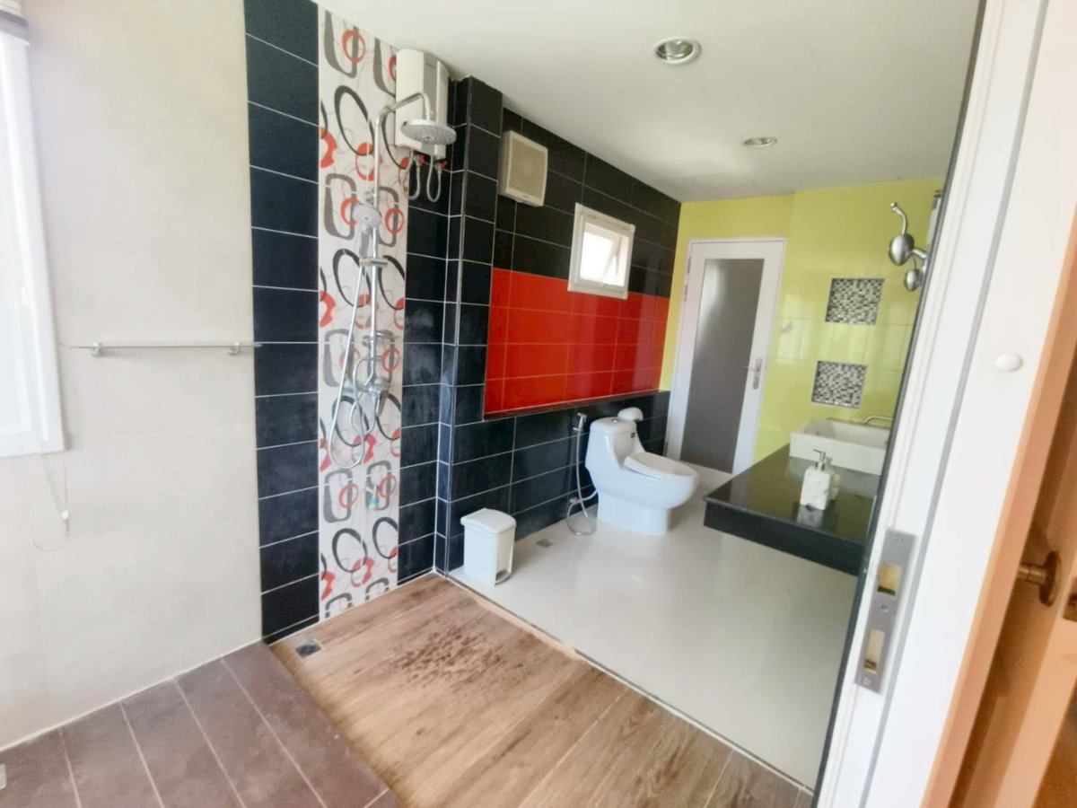 picture   🏡✨ For Rent: Modern Two-Storey Pool Villa in Saraphi ✨🏡 - 8/22