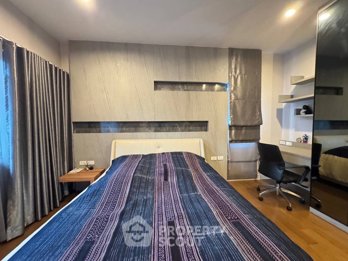 picture Large 4-BR 380 Sqm House At Burasiri Pattanakarn (ID 3014182) - 15/50