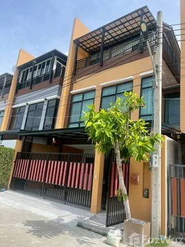 บ้านเดี่ยวให้เช่า 3 ห้องนอน ในโครงการ เออเบิร์นธารา เอสพาสิโอ ประชาอุทิศ 76 6681038