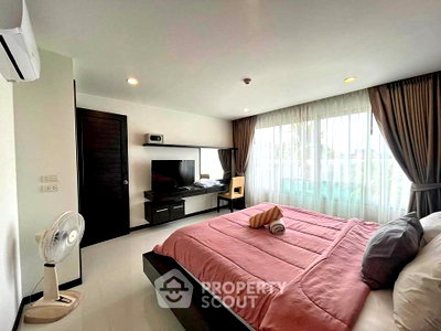 คอนโดให้เช่า : คอนโด 1 ห้องนอน พื้นที่กว้าง 117 ตร.ม. Kamala Regent Condominium (ID 3011388)