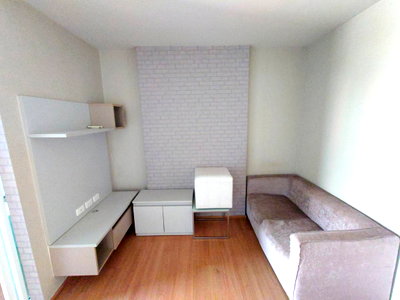 Condos for sale : 🔥 Great-value condo for sale at D Condo Ramkhamhaeng, prime Ramkhamhaeng location, only THB 1.5895 million