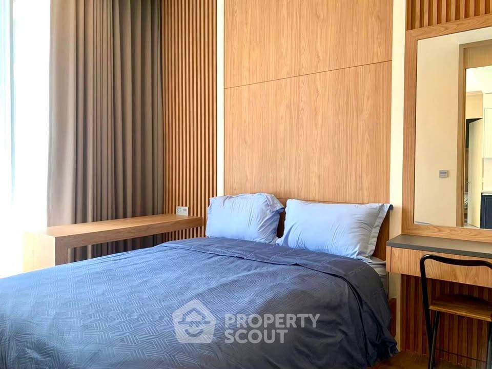 picture 2-BR Condo At The Esse Asoke Near MRT Sukhumvit (ID 3203801) - 4/9
