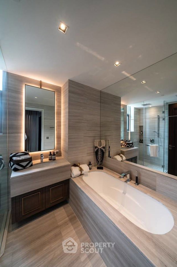 picture 100m To BTS Phrom Phong | 2-BR High-Floor Condo At The Diplomat 39 (ID 3204349) - 10/15