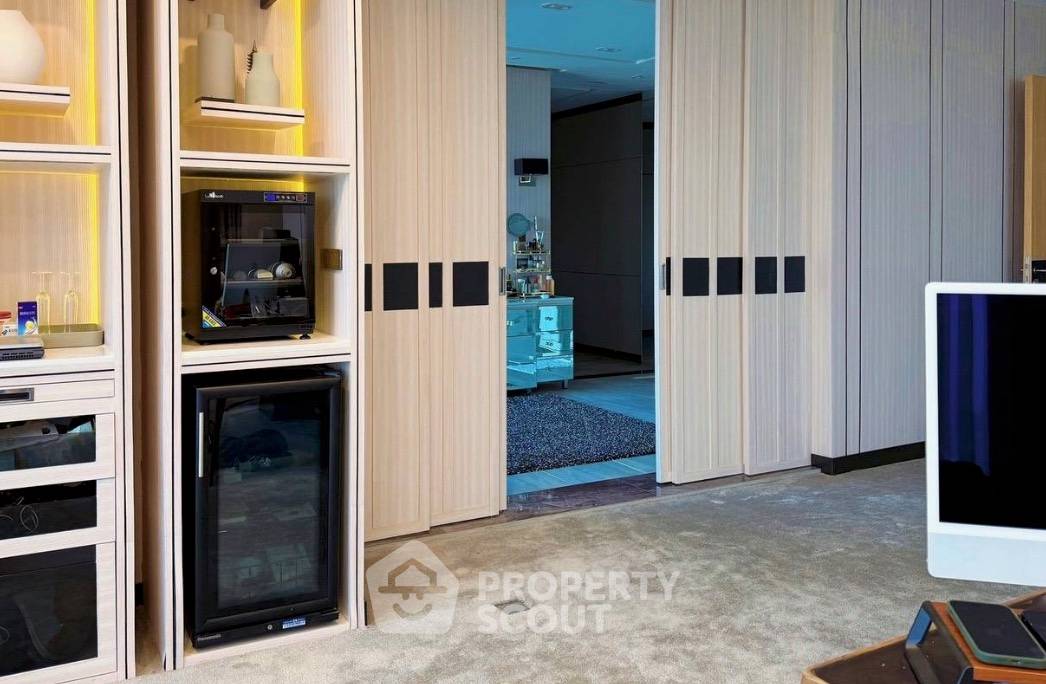 picture 43rd-Floor 3-BR 411 Sqm, Circle Living Prototype New Petchburi, MRT Phetchaburi (ID 3201484) - 7/11