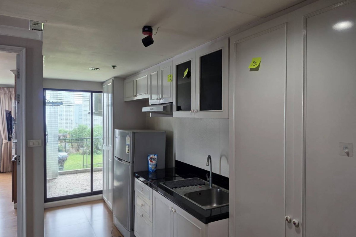 picture Riverside Penthouse Condo with an Unobstructed 180° Panoramic Chao Phraya River View! Spacious Corner Unit at an Affordable Price. - 12/14