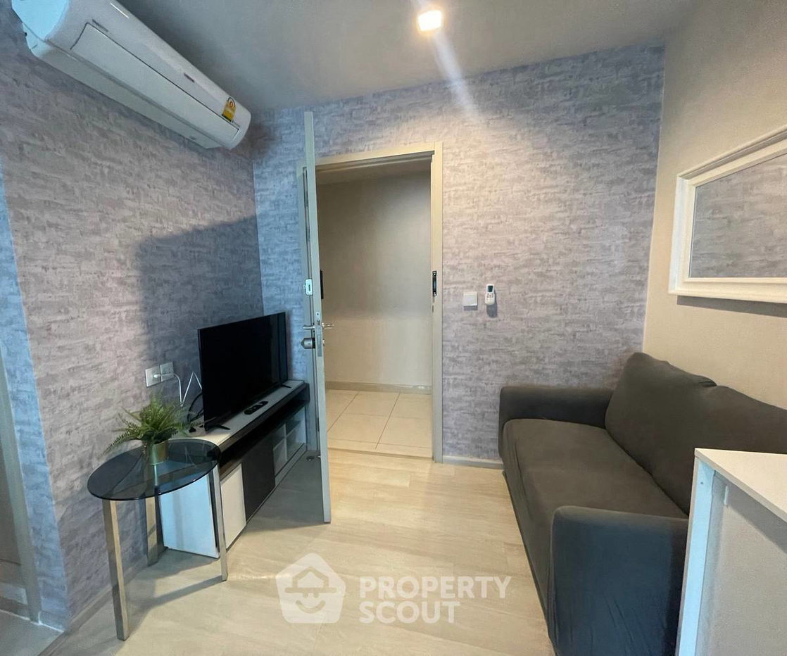 picture 1-BR Condo Life One Wireless By BTS Phloen Chit (ID 3203078) - 2/9