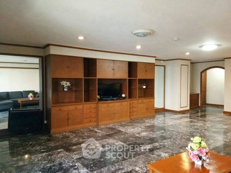 picture 146 Sqm 2-BR High-Floor At The Waterford Park Sukhumvit 53, BTS Thong Lor (ID 512304) - 5/16