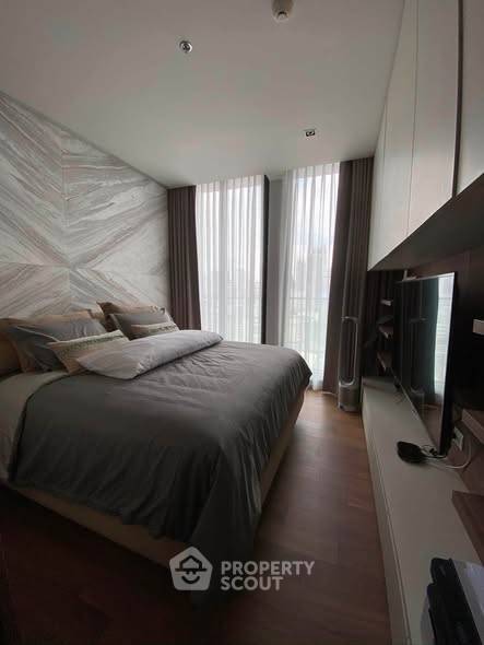 รูป ใกล้ BTS เพลินจิต 100 เมตร | 1 ห้องนอน Noble Ploenchit (ID 3201573) - รูปที่ 2/4