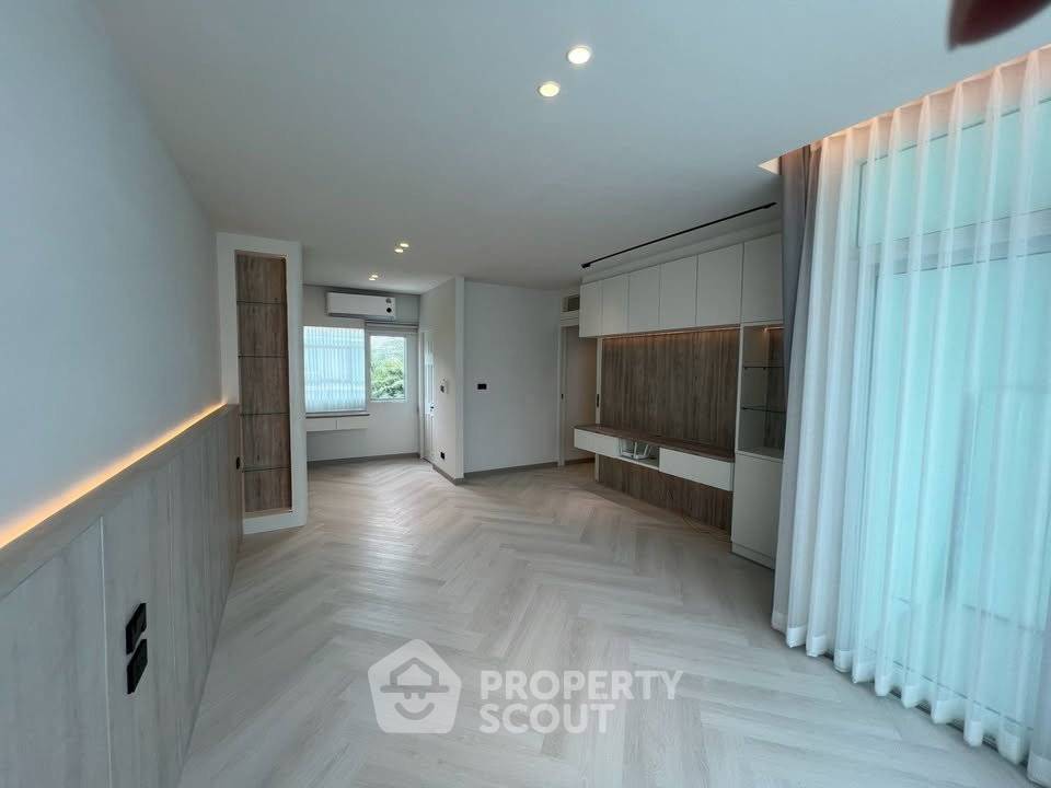 picture 4-BR Townhouse At The Metro Rama 9, Prawet (ID 3199505) - 6/14