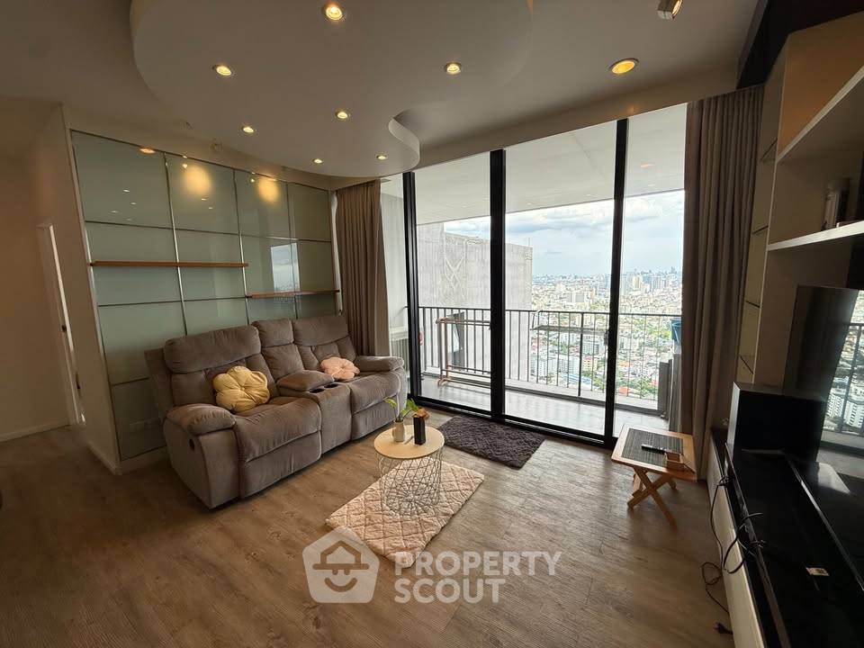 picture 45th-Floor 2-BR At The Issara Ladprao Near MRT Lat Phrao (ID 3204122) - 4/27