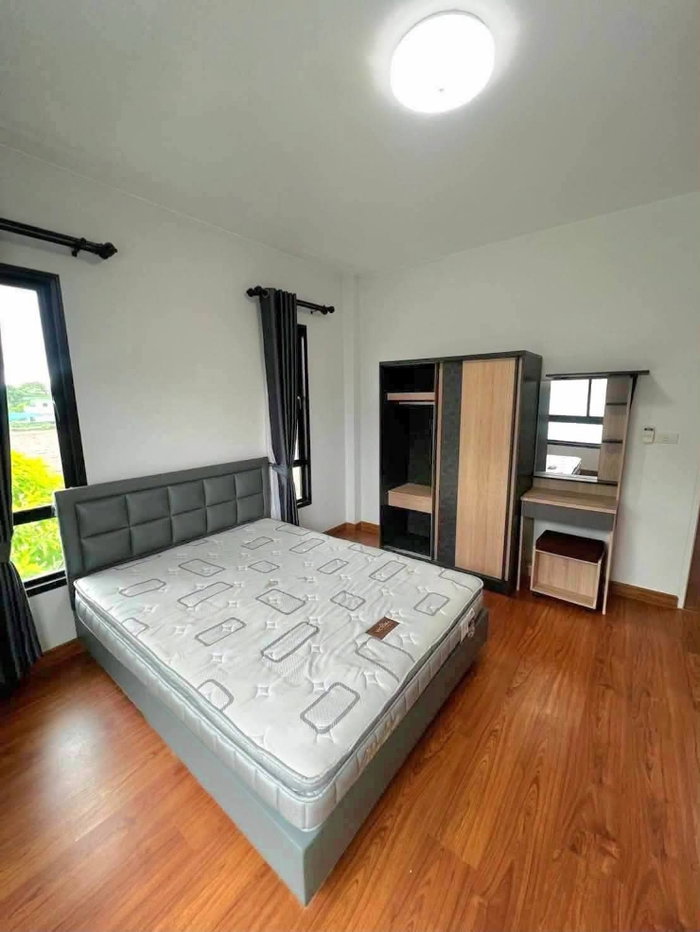 รูป #บ้านเช่าระยอง
บ้านเดี่ยว 2 ชั้นให้เช่า พร้อมเฟอร์นิเจอร์
โครงการเดอะโฮม บ้านฉาง–ระยอง
ให้เช่า 23,500 บาท/เดือน
 - รูปที่ 13/29