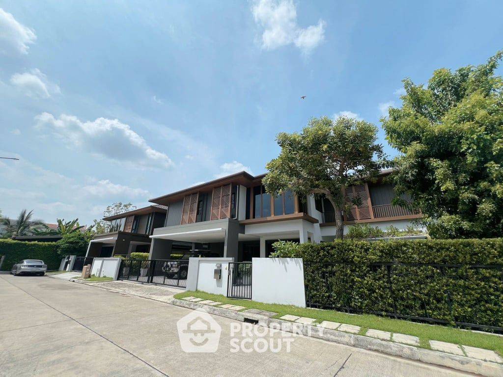 picture Large 4-BR 380 Sqm House At Burasiri Pattanakarn (ID 3014182) - 23/50