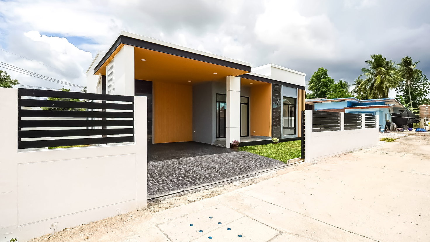 picture Modern House for Sale Na Jomtien Pattaya 3 Bedroom - 16/16