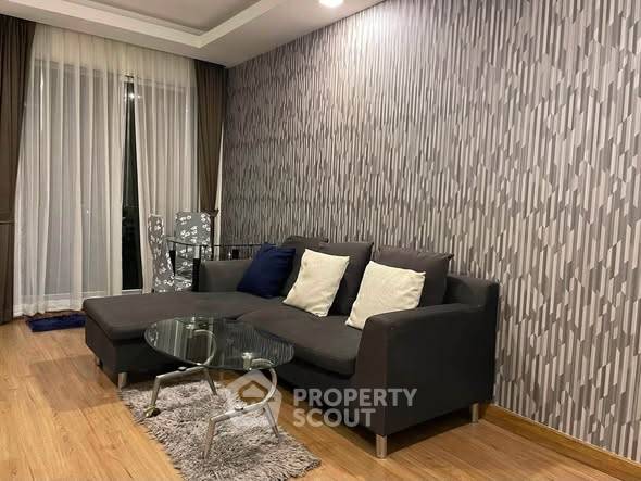 picture 24th-Floor 2-BR Condo At Thru Thonglor, Bang Kapi (ID 3201580) - 3/11