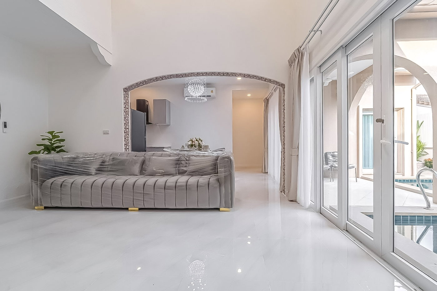 picture Modern Pool Villa for Rent Chaiyaphrue East Pattaya 3Bedrooms - 2/10