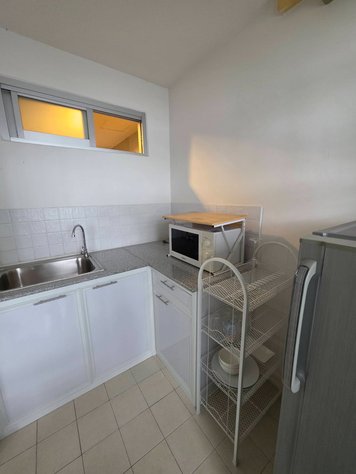 picture Condo for Rent  : 1 bedroom at Condo One X  Narathiwas 24 Near Central Rama 3  - 7/11