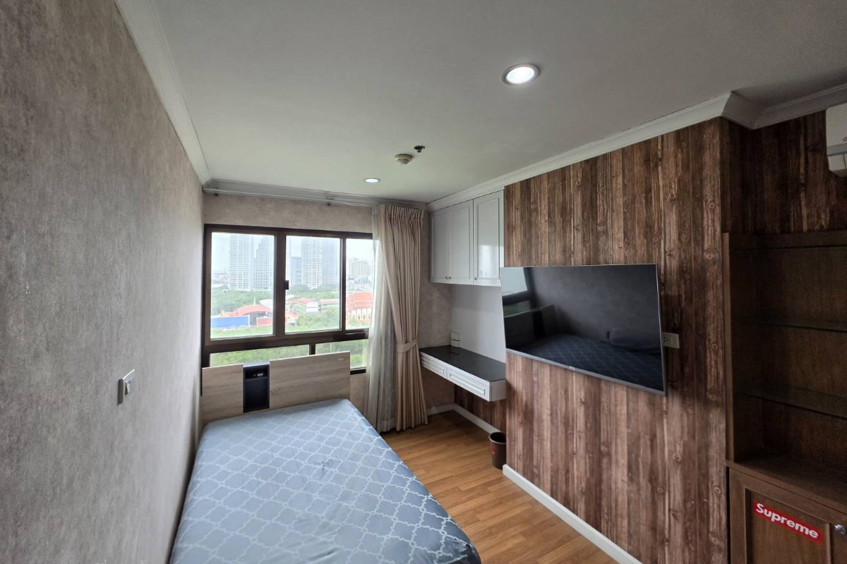 picture Riverside Penthouse Condo with an Unobstructed 180° Panoramic Chao Phraya River View! Spacious Corner Unit at an Affordable Price. - 7/14