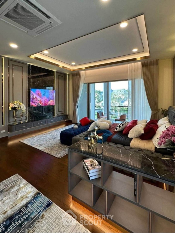 รูป บ้าน 4 ห้องนอน ขนาด 650 ตร.ม. ใน Perfect Masterpiece Rama 9 – Krungthep Kreetha (ID 3199529) - รูปที่ 2/21