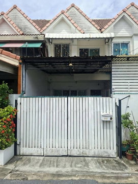 หมู่บ้านรัชธานี 6  (สายไหม 56/2) ถนน Main ในโครงการ หน้าโครงการ ใก้ลปั๊ม ปตท. หาของกินง่าย เดินทางสะดวกสุดๆ