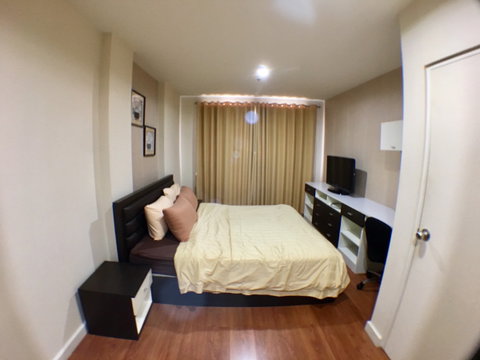 P-56018 ✨ Spacious Room with Pool View! Condo One X Sukhumvit 26 Near BTS Phrom Phong Line ID: @easythaihome 085-592-2897