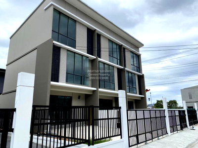 Townhouses for sale : For Sale Townhouse/Townhome  , Patio Lat Krabang-Motorway , ARL-Lat Krabang , Thap Yao , Lat Krabang , Bangkok , CX-126454 ✅ Live chat with us ADD LINE @connexproperty ✅