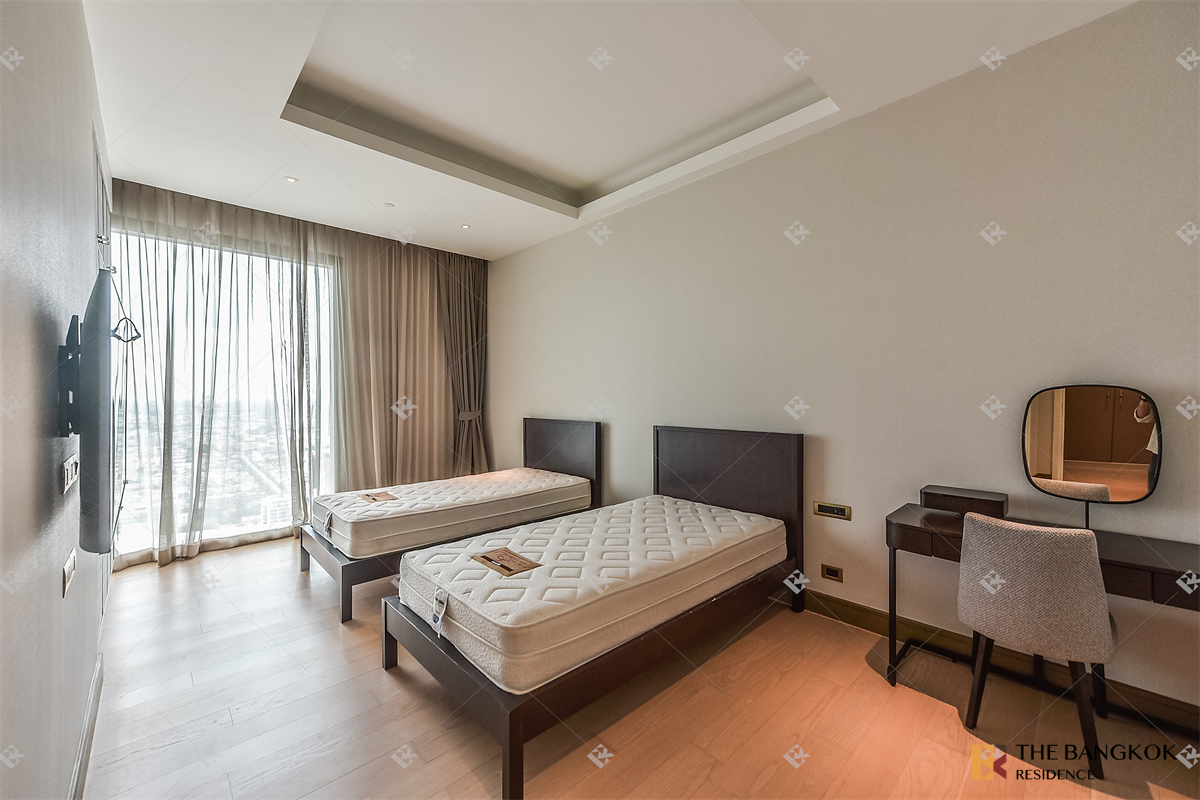 picture Ultimate Luxury Lifestyle with Convenience The Residences At Mandarin Oriental Bangkok - 4/10