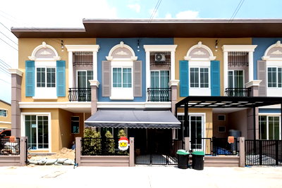 เช่าทาวน์โฮม รังสิต : 🏡✨ ให้เช่า Golden Town ฟิวเจอร์ รังสิต 3 ห้องนอน 2 ห้องน้ำ ทำเลดี หลัง Future Park Rangsit พร้อมอยู่ 🐶🐱 Pet Friendly  💁‍♂️รับต่างชาติ