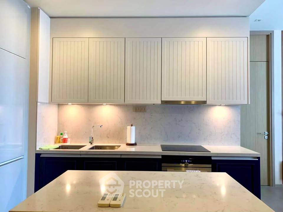 picture 2-BR Condo At The Esse Asoke Near MRT Sukhumvit (ID 3203801) - 2/9
