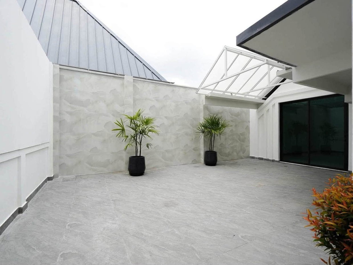 รูป Luxury 3 Pool Villas Project for Rent in East Pattaya - รูปที่ 28/32