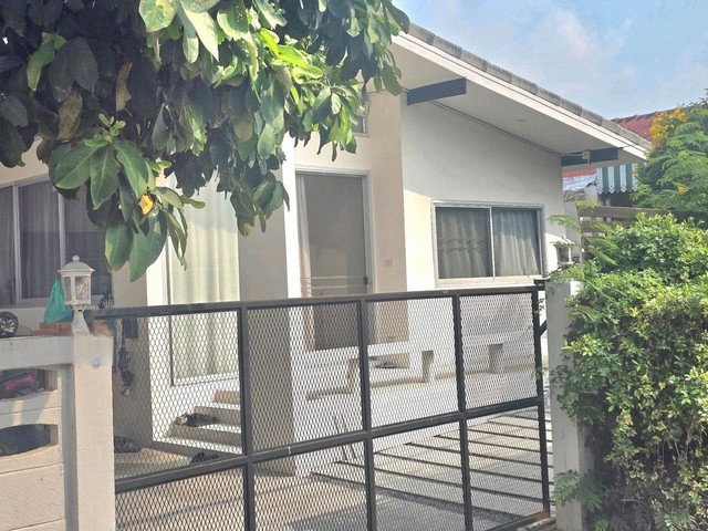 One-story detached house for rent, 56 sq m., minimalist style, Lat Pla Khao 24/Sena Nikhom. Through Lat Phrao, Wang Hin
