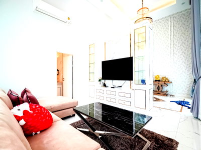 Houses for sale Sattahip Chonburi : High End House for Sale Na Jomtien Sattahip 3Bed Private Pool