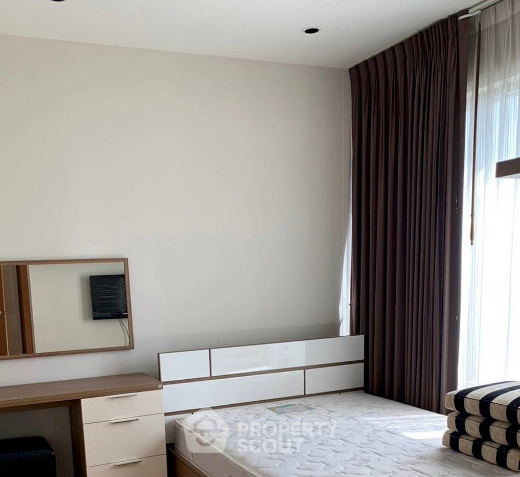picture 27th-Floor 2-BR The Emporio Place Near BTS Phrom Phong (ID 3201429) - 4/11