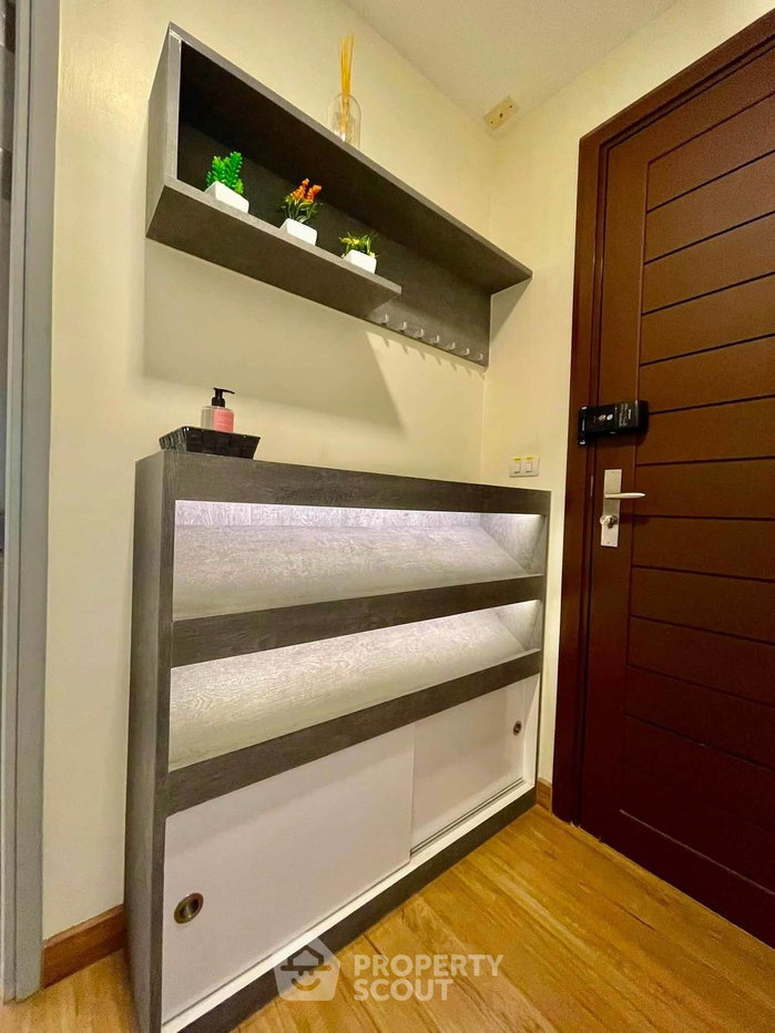picture 24th-Floor 2-BR Condo At Thru Thonglor, Bang Kapi (ID 3201580) - 10/11