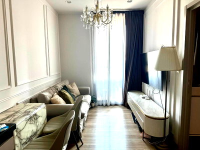 Condos for rent : Oka Haus Sukhumvit 36 ​​for rent, good price, in clean, neat room condition, 1 bedroom, 1 bathroom, ready to move in.
