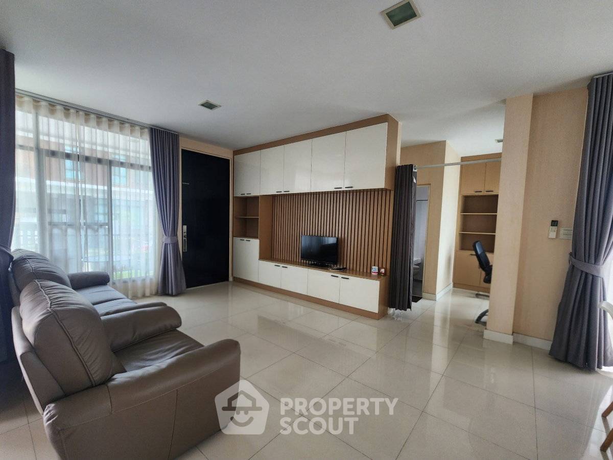 รูป บ้านเช่า 4 ห้องนอน ขนาด 230 ตร.ม. Mantana Onnut - Wongwaen 4 ย่านประเวศ (ID 3189928) - รูปที่ 1/16