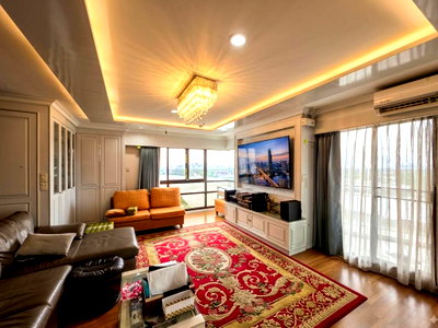 Condos for sale : Riverfront Penthouse at Lumpini Place: Panoramic 180° Chao Phraya River View (188.44 sq.m.).
